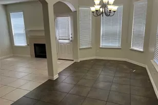 1412 Carver Ln, Irving, TX 75061 - Photo 2