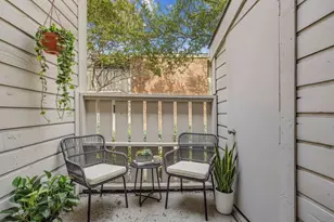 9600 Royal Ln, Dallas, TX 75243 - Photo 32