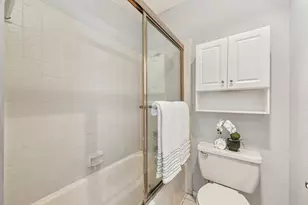 9600 Royal Ln, Dallas, TX 75243 - Photo 20