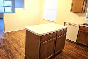 1802 Berkeley Dr, Glenn Heights, TX 75154 - Photo 4