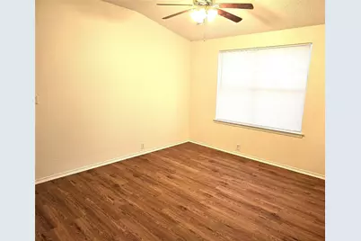 1802 Berkeley Drive, Glenn Heights, TX 75154 - Photo 2