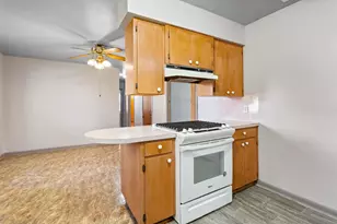 603 E Market St, Mabank, TX 75147 - Photo 8