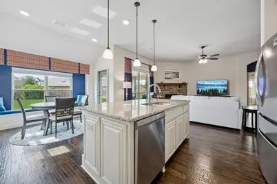 203 Oakcrest Drive, Justin, TX 76247 - Photo 10