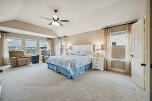 203 Oakcrest Dr, Justin, TX 76247 - Photo 12