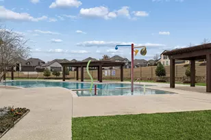 203 Oakcrest Dr, Justin, TX 76247 - Photo 40