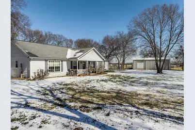 358 E Pecan Street, Waxahachie, TX 75165 - Photo 2