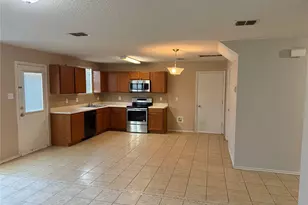 2011 Cap Rock Ln, Grand Prairie, TX 75052 - Photo 4