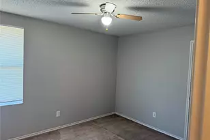 2011 Cap Rock Ln, Grand Prairie, TX 75052 - Photo 8