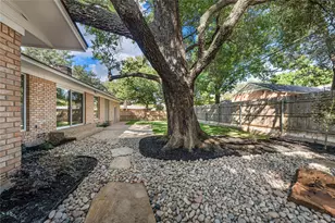 2901 Woodland Dr, Waco, TX 76710 - Photo 36