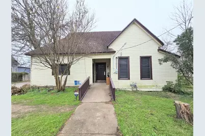 322 Capps Street, Marlin, TX 76661 - Photo 1