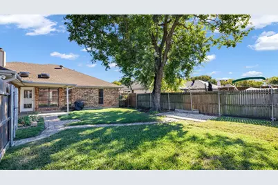 5437 Meadow Vista Lane, Garland, TX 75043 - Photo 4