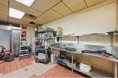 565 W Bedford Euless Road, Hurst, TX 76053 - Photo 4