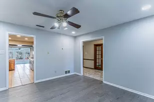 1112 Spring Lake Dr, Duncanville, TX 75137 - Photo 8