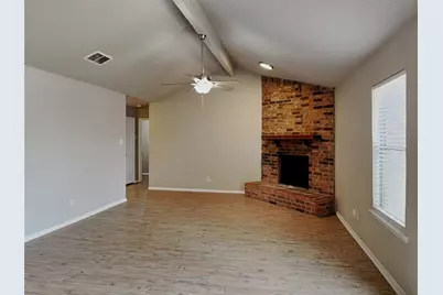 1300 N Creek Drive, Saginaw, TX 76179 - Photo 4