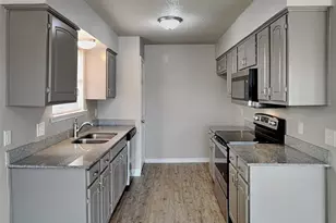 1300 N Creek Dr, Saginaw, TX 76179 - Photo 6