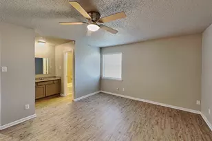 1300 N Creek Dr, Saginaw, TX 76179 - Photo 10