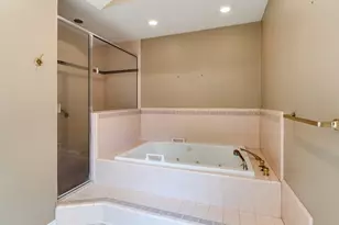 6130 Walnut Hill Ln, Dallas, TX 75230 - Photo 16