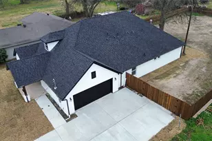 802 S Medora St, Terrell, TX 75160 - Photo 2