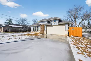 601 E Willingham St, Cleburne, TX 76031 - Photo 4