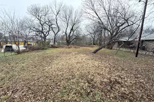 807 Kaufman St, Waxahachie, TX 75165 - Photo 22