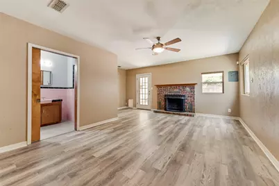 4616 Calmont Avenue, Fort Worth, TX 76107 - Photo 8