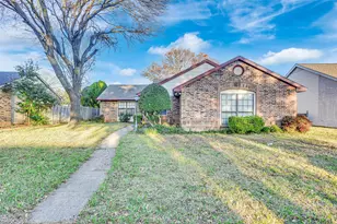 139 Kingsbridge Dr, Garland, TX 75040 - Photo 1