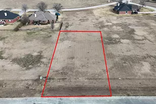 7025 Turnberry Dr, Cleburne, TX 76033 - Photo 1