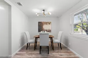 10204 San Juan Ave, Dallas, TX 75228 - Photo 6