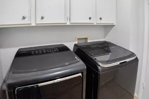 6425 Heidelburg Ct, North Richland Hills, TX 76180 - Photo 36