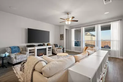 1104 Whispering Hill Drive, Mansfield, TX 76063 - Photo 8