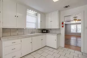 3200 Sandage Ave, Fort Worth, TX 76109 - Photo 16