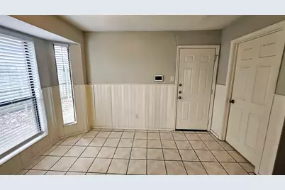 6807 Keeler Drive, Arlington, TX 76001 - Photo 10