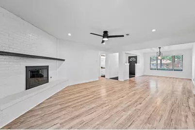 600 Circleview Drive N, Hurst, TX 76054 - Photo 4