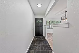 600 Circleview Dr N, Hurst, TX 76054 - Photo 10