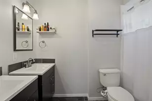 3518 Windsor St, Irving, TX 75062 - Photo 12