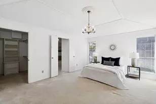 9702 Summerhill Ln, Dallas, TX 75238 - Photo 16