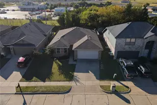 2134 Peggeys Cove, Sherman, TX 75092 - Photo 2