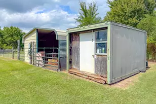 5827 SE County Rd 1095, Corsicana, TX 75109 - Photo 32