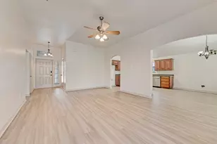 91 Post Oak Dr, Waxahachie, TX 75165 - Photo 6