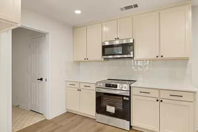 8906 Monticello Drive, Granbury, TX 76049 - Photo 8