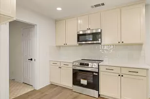 8906 Monticello Dr, Granbury, TX 76049 - Photo 8