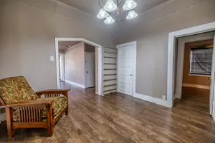 203 W Purdom Ave, Alvarado, TX 76009 - Photo 12