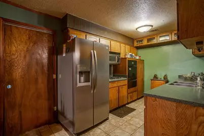 3900 Raphael Street, Fort Worth, TX 76119 - Photo 10