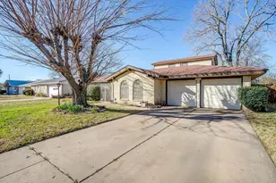3900 Raphael St, Fort Worth, TX 76119 - Photo 2