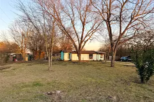 336 Paddock Dr, Mabank, TX 75156 - Photo 1