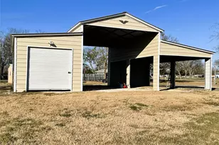 107 S Hwy 14, Wortham, TX 76693 - Photo 32