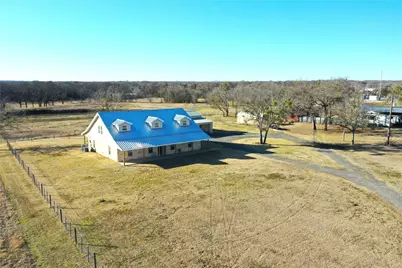 107 S Highway 14, Wortham, TX 76693 - Photo 38