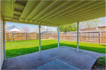 1080 W Hills Terrace, Saginaw, TX 76179 - Photo 14