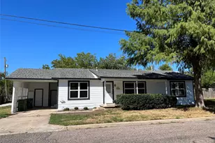 403 1st St, Whitesboro, TX 76273 - Photo 1