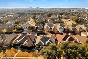 710 Cimarron Trail, Irving, TX 75063 - Photo 36